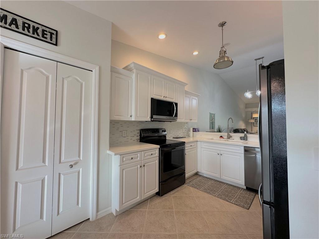 2860 Cypress Trace Cir 1823 Property Photo 8