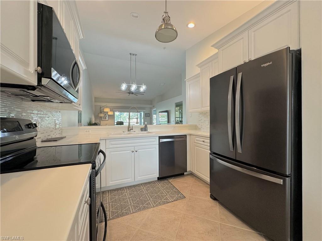 2860 Cypress Trace Cir 1823 Property Photo 9