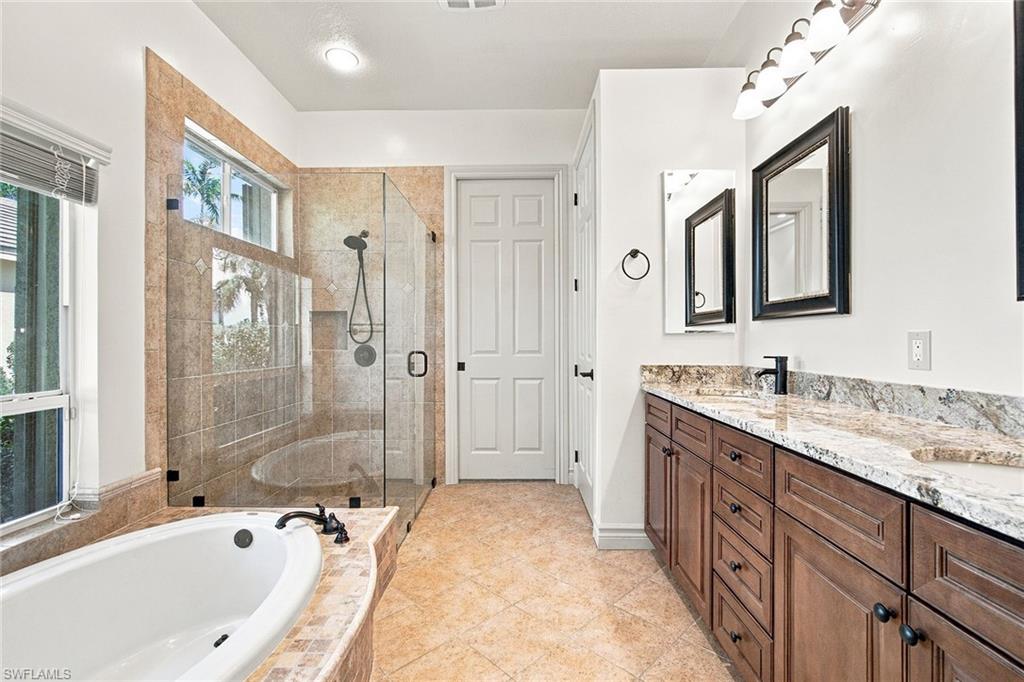 12580 Villagio Way Property Photo 11