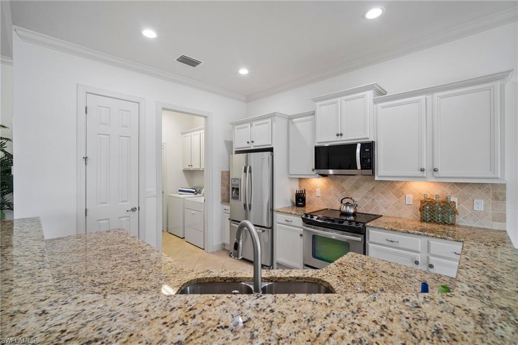 12155 Corcoran Pl Property Photo 9