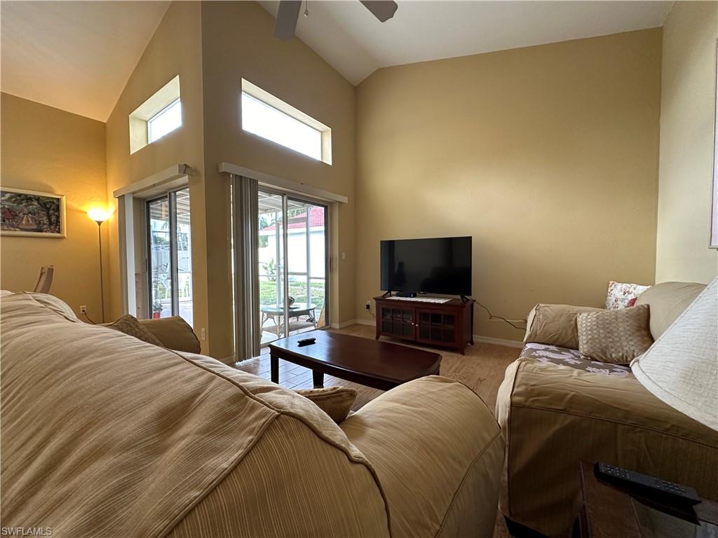 1309 Naples Lake Dr Property Photo 5