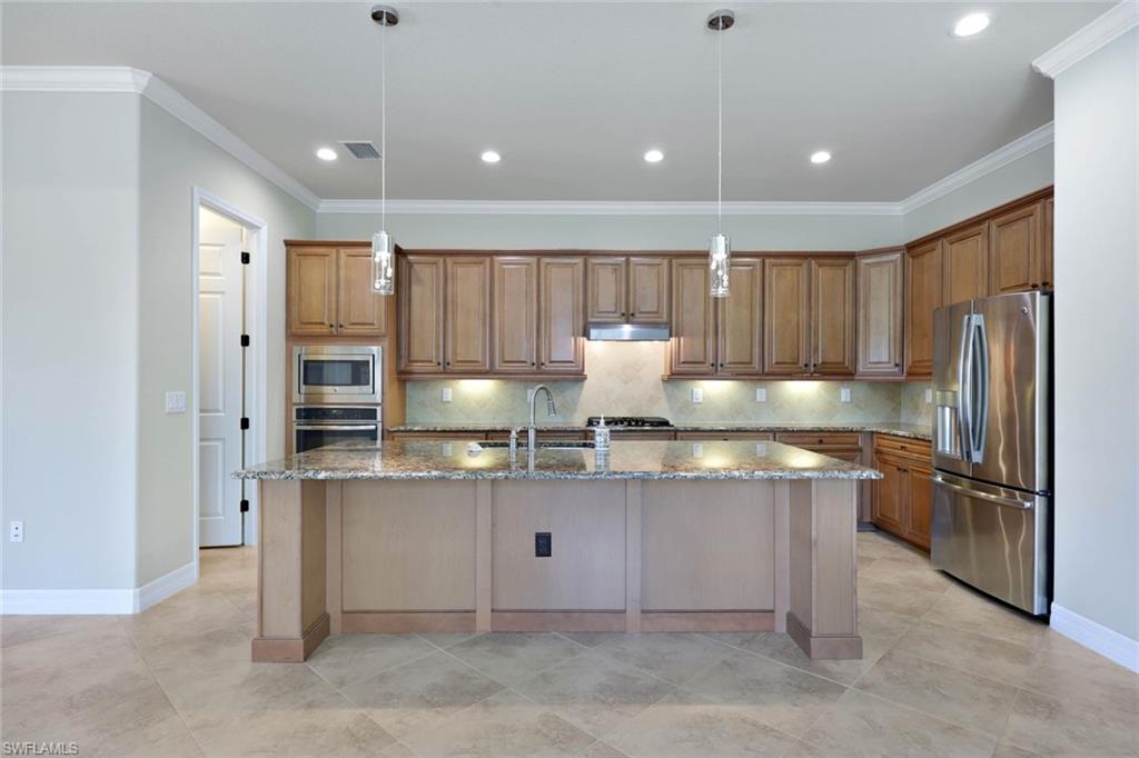 3130 Aviamar Cir Property Photo 5