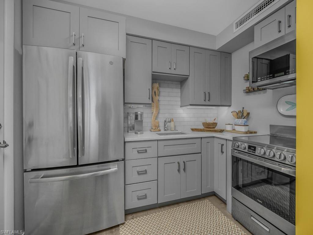 190 Collier Blvd K5 Property Photo 5