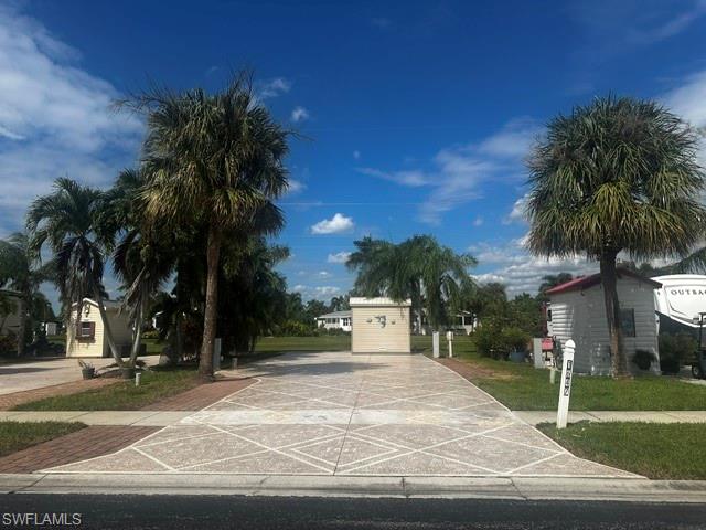 1647 Diamond Lake CIR Property Photo 1