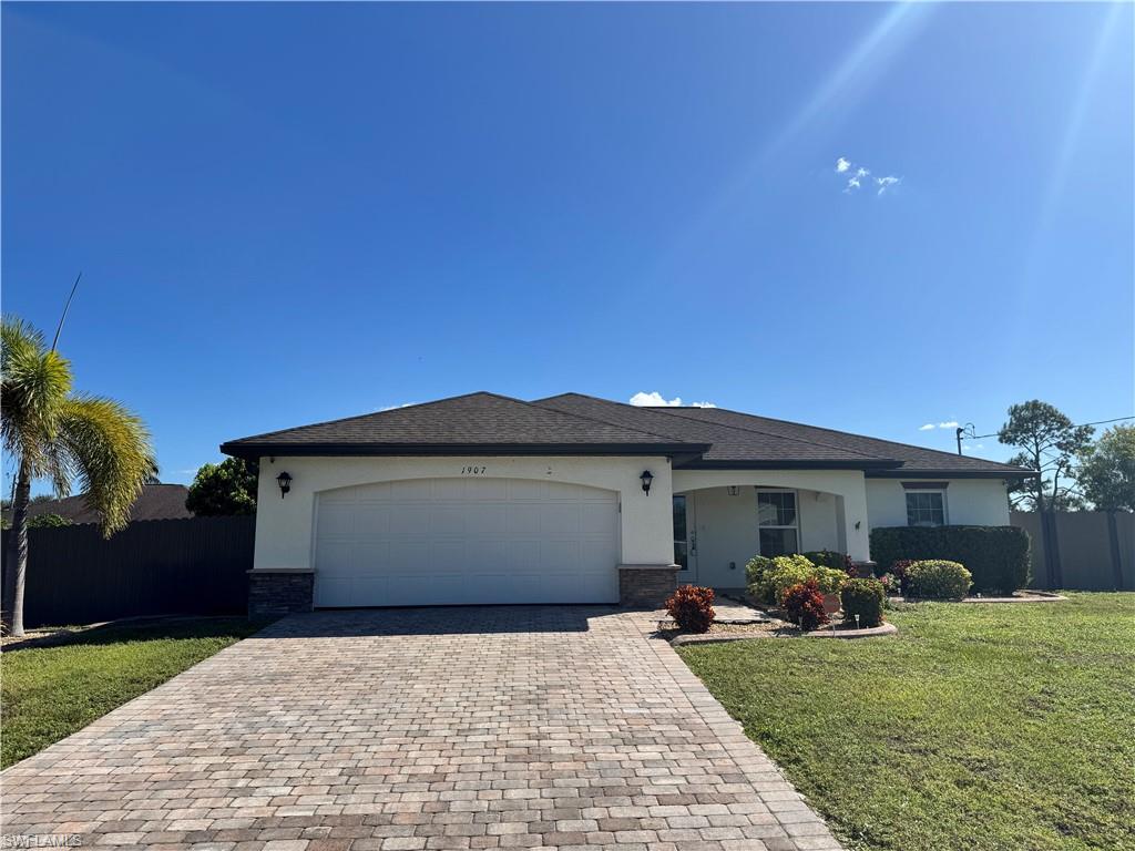 1907 20th PL Property Photo 1