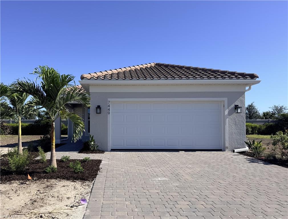 7449 Florida Elm Ct Property Photo 1