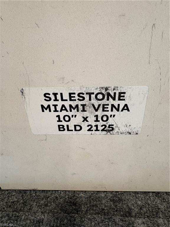 7449 Florida Elm Ct Property Photo 9