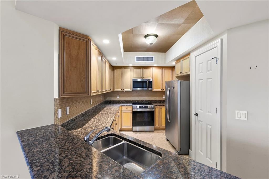 1065 Borghese Ln 1002 Property Photo 5