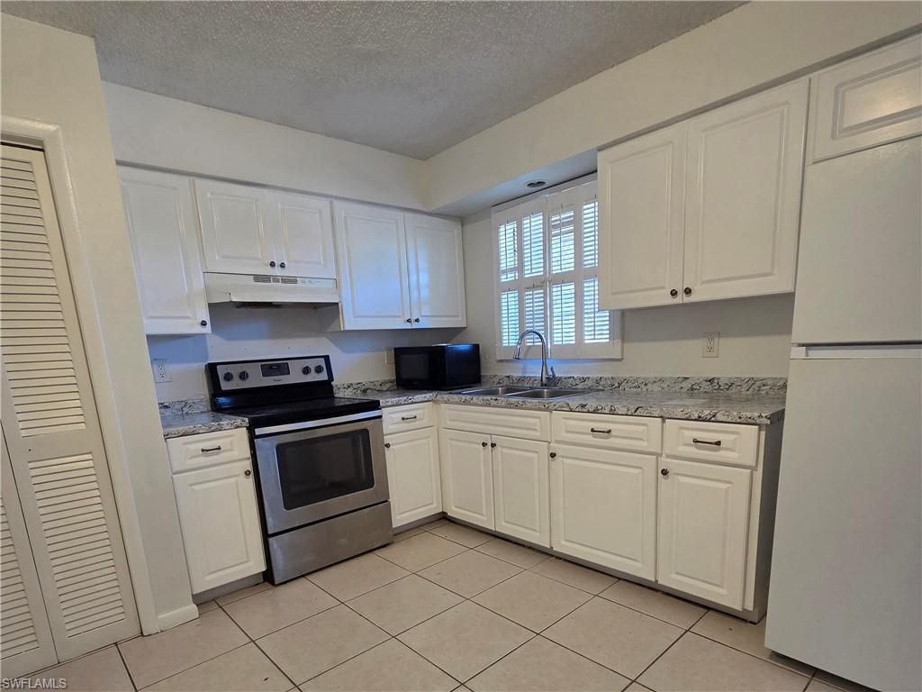 3325 Airport Rd N G7 Property Photo 1