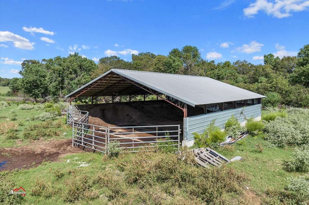 8266 State Hwy 7e Property Photo 4