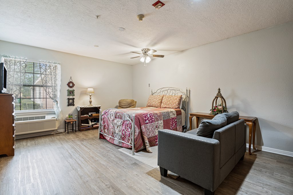 1154 East Loop 304 Property Photo 59