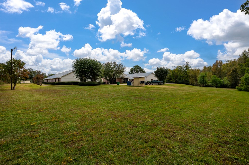 1154 East Loop 304 Property Photo 72