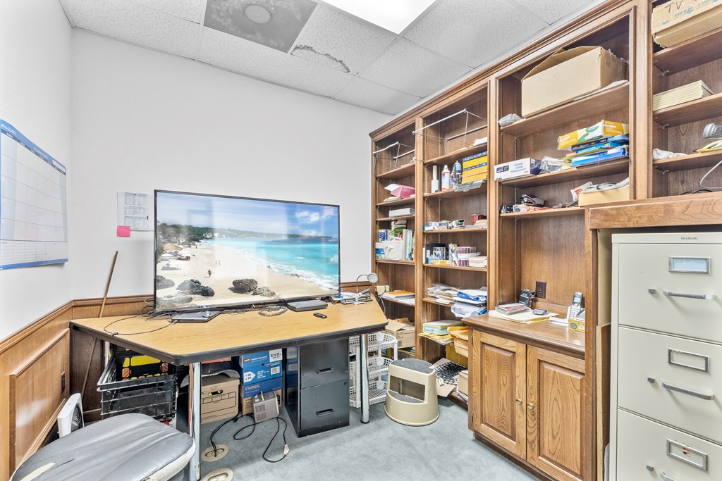 189 N 1st Street Property Photo 24