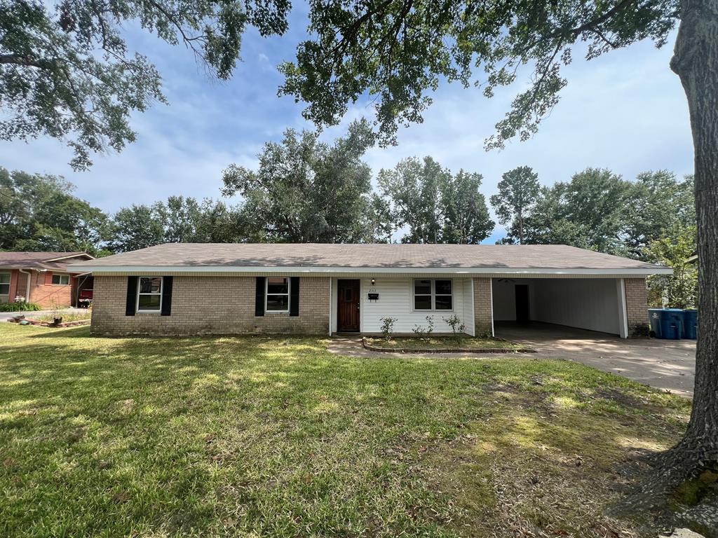 2317 Kaynell Dr Property Photo 1