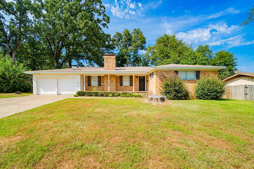 1111 Beechwood Dr.