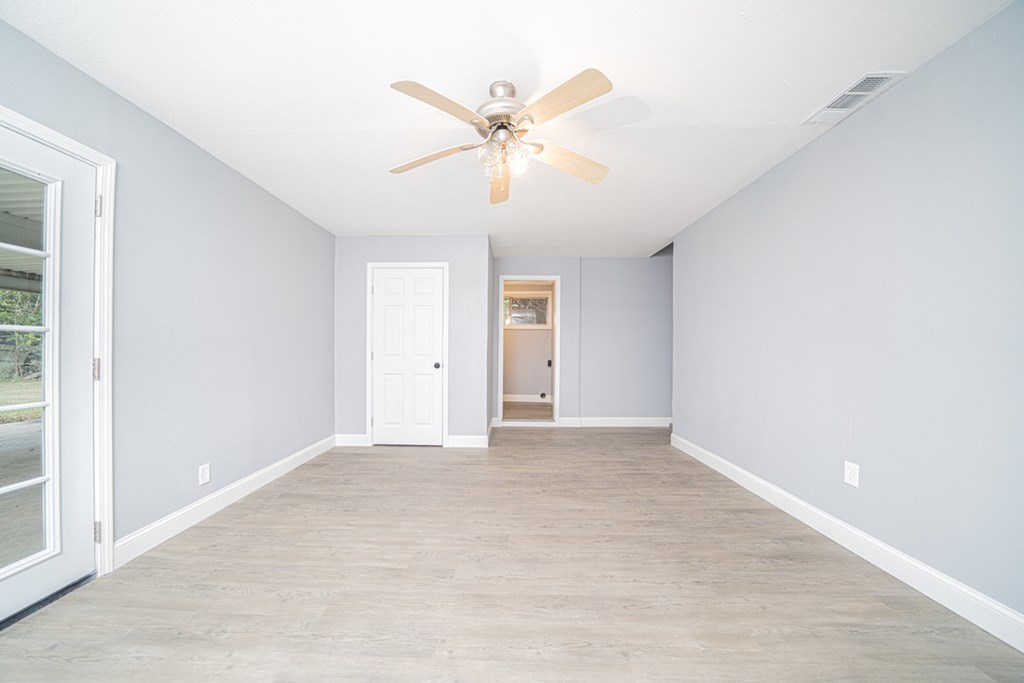 1305 Cypress Property Photo 20
