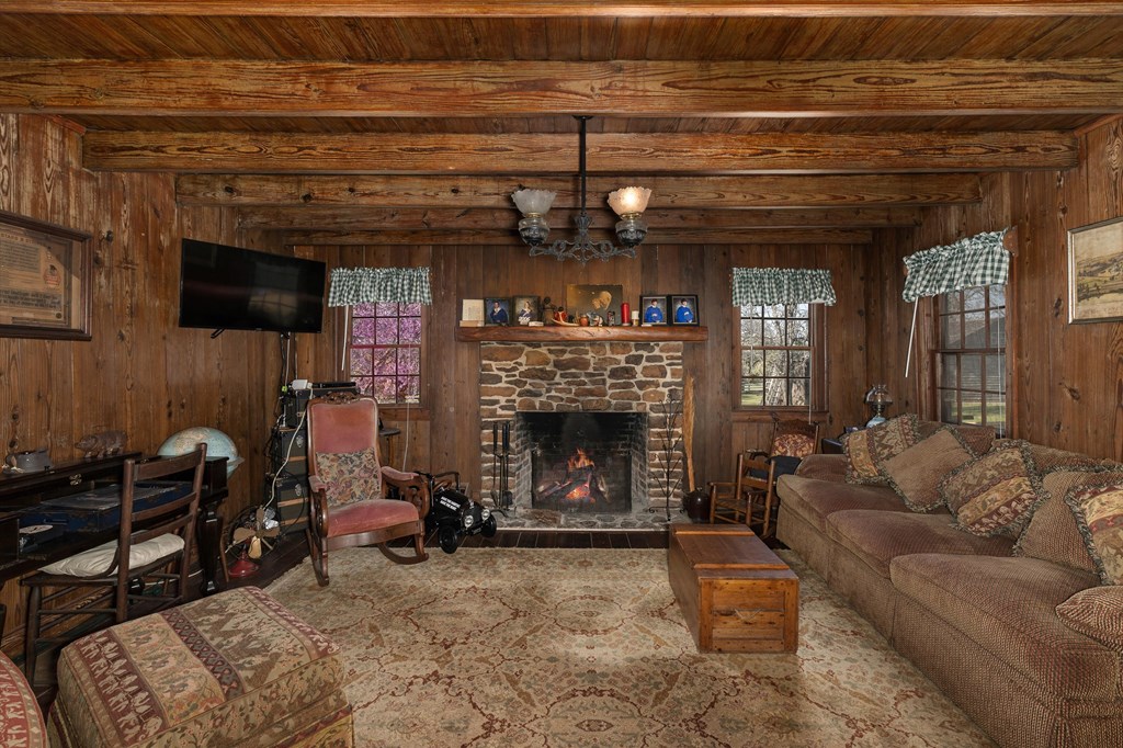 11992 Cr 4233w Property Photo 22