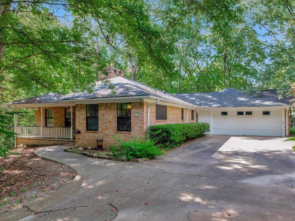3600 Baywood Dr Property Photo 1