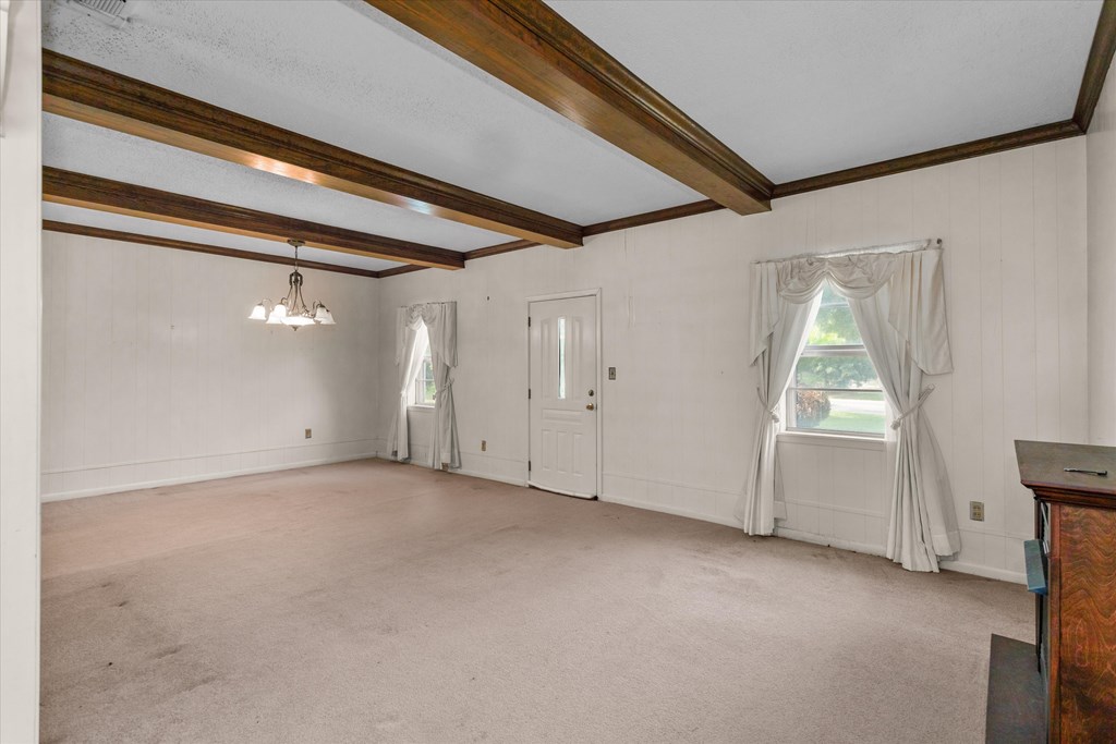 3607 E Main St Property Photo 12