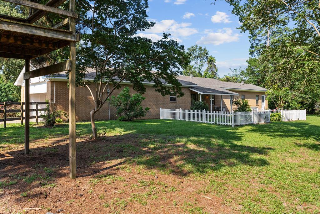 3607 E Main St Property Photo 24