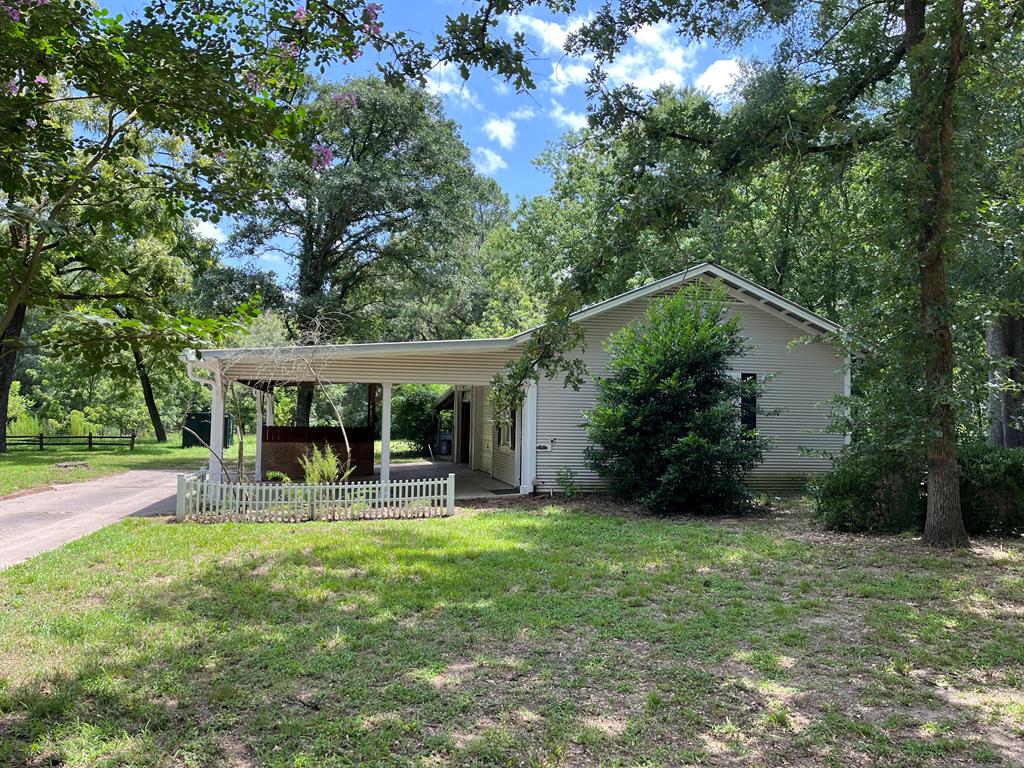 300 Cr 2641 Property Photo 43