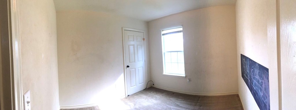 607 2nd Street Property Photo 7