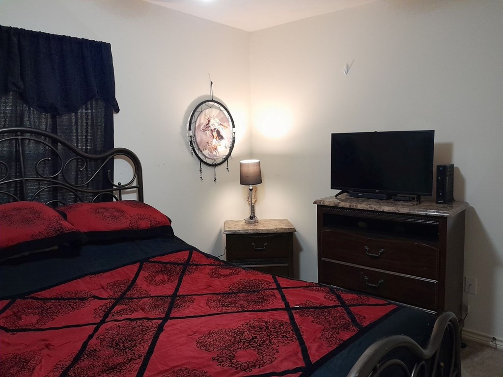 607 2nd Street Property Photo 11