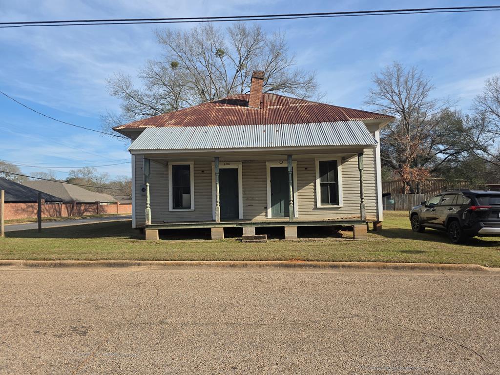 526 Richardson Street Property Photo 1