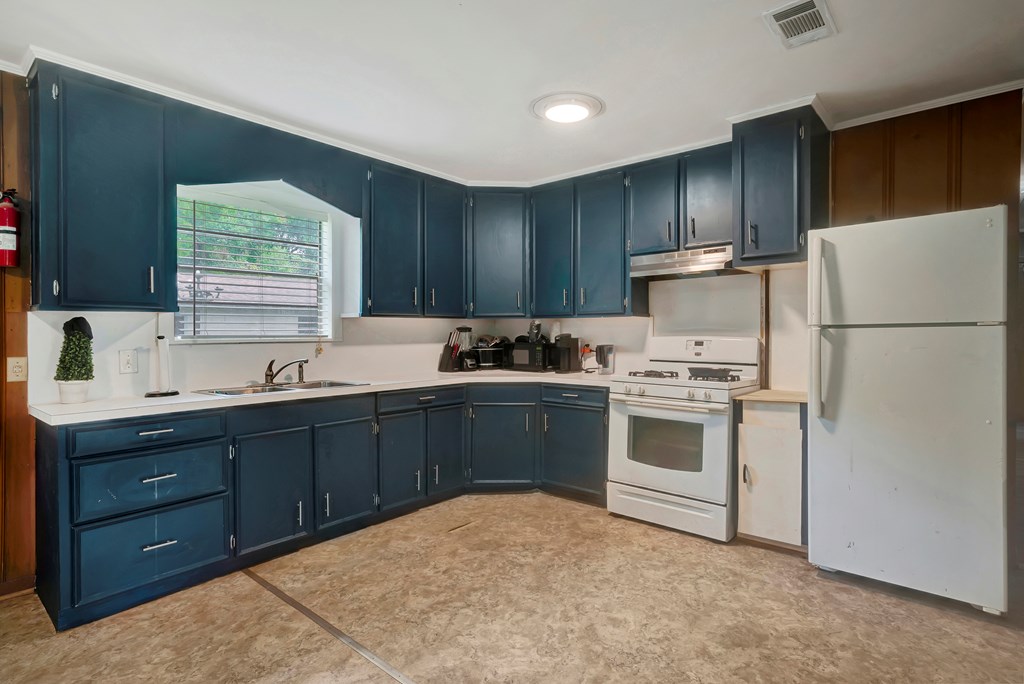 1324 Durst Property Photo 8