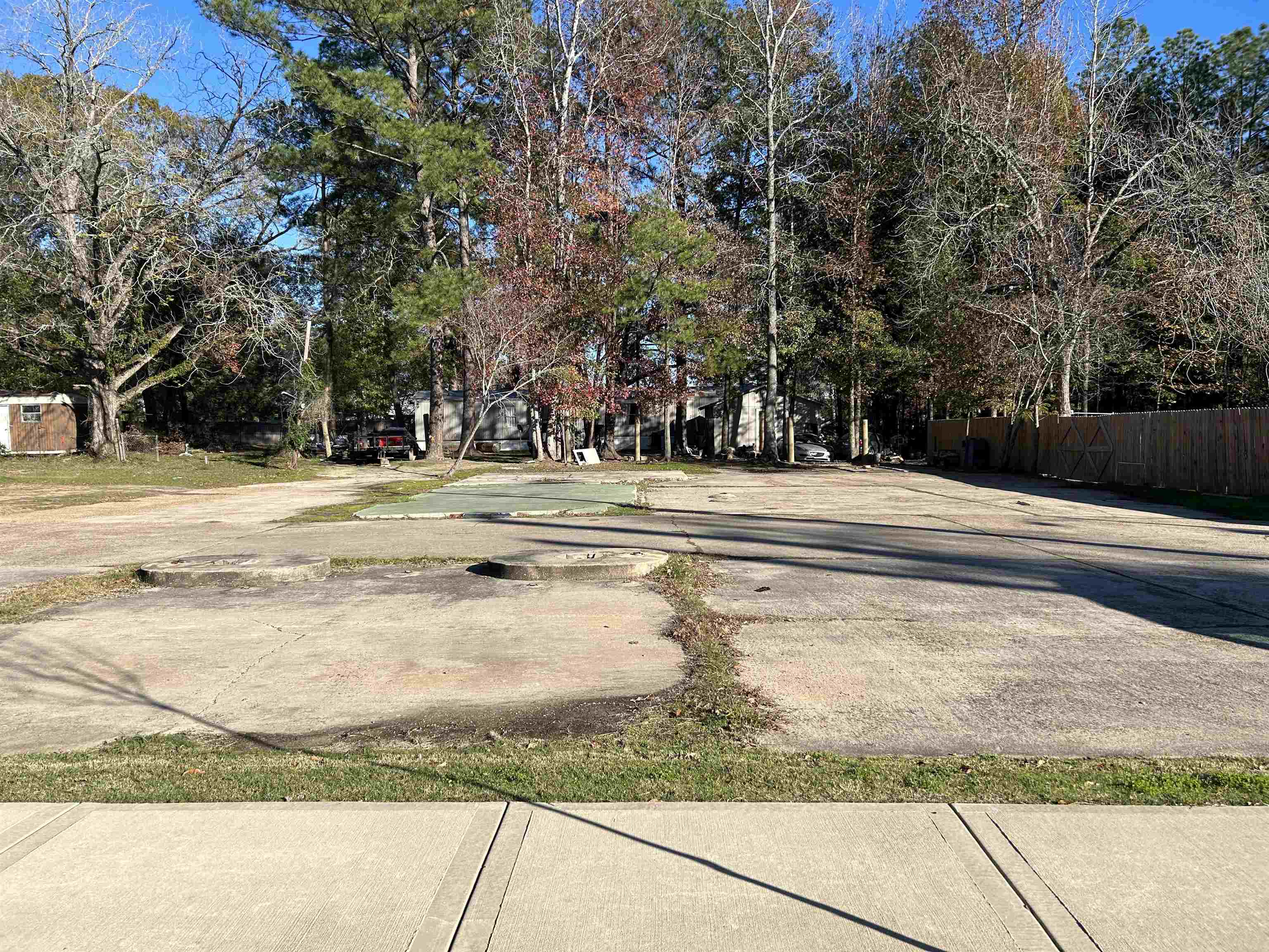 932 S Main Street Property Photo 1