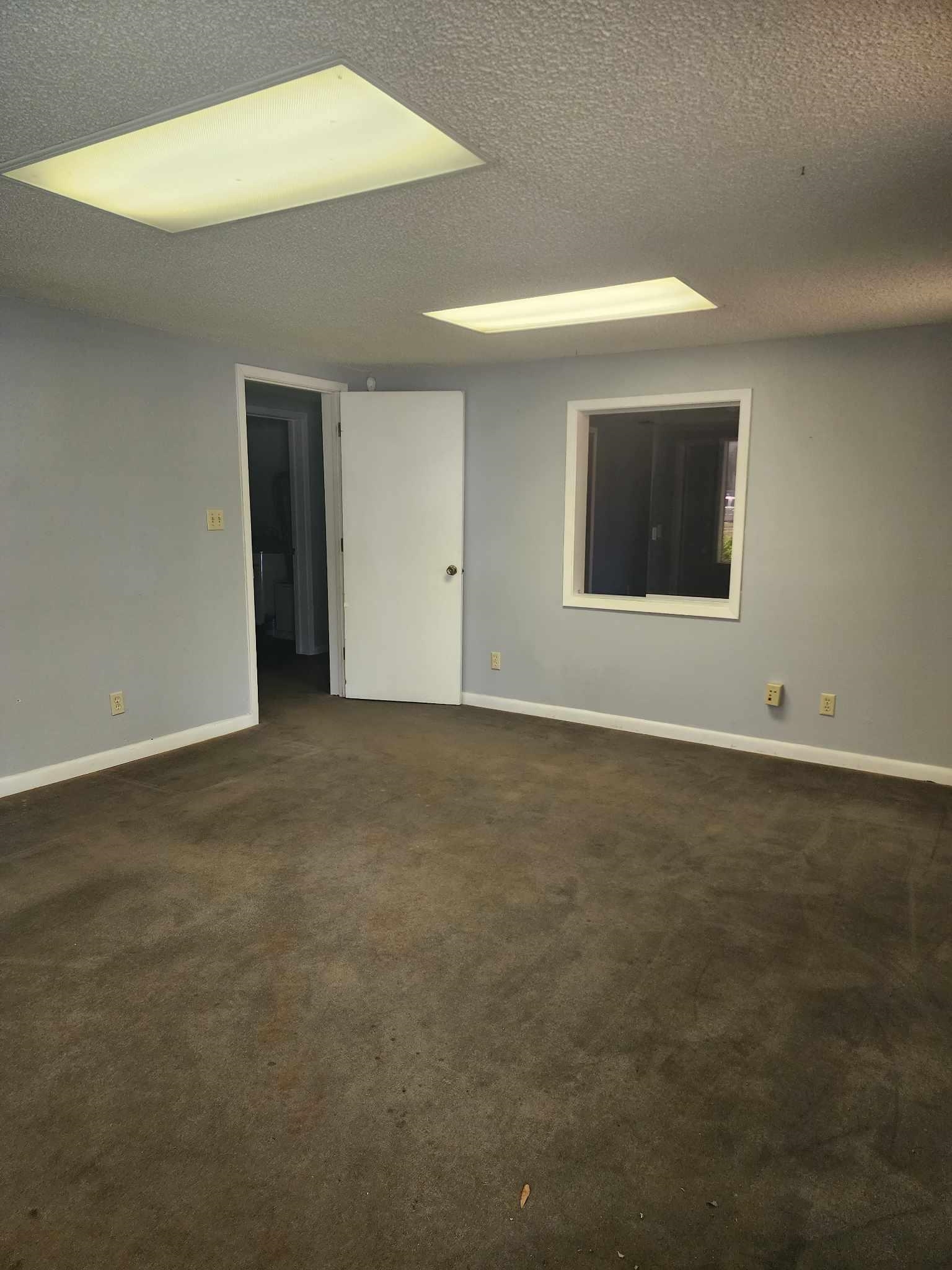 408 E Shelbyville Property Photo 14