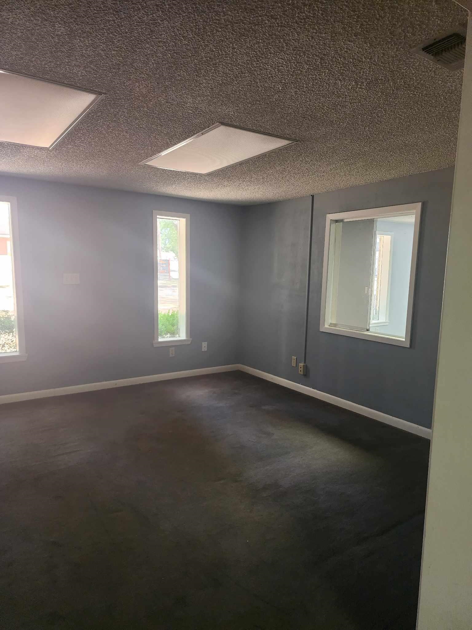 408 E Shelbyville Property Photo 15