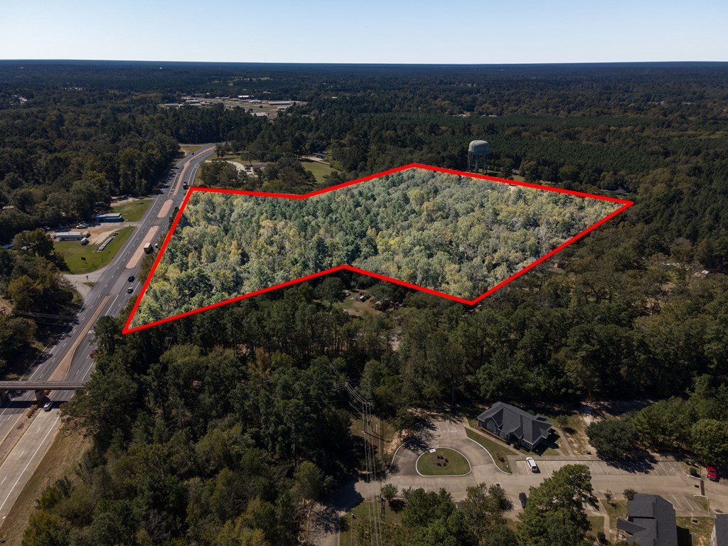 (r16440) John Redditt Drive Property Photo 6