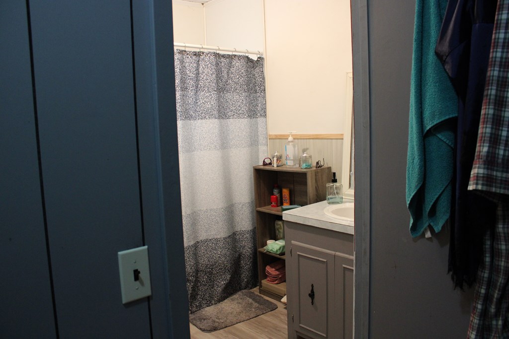 22766 Property Photo 33