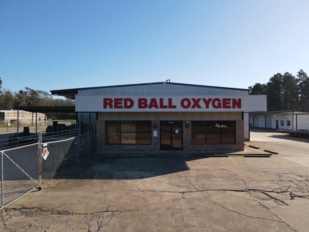 1608 John Redditt Drive Property Photo 3