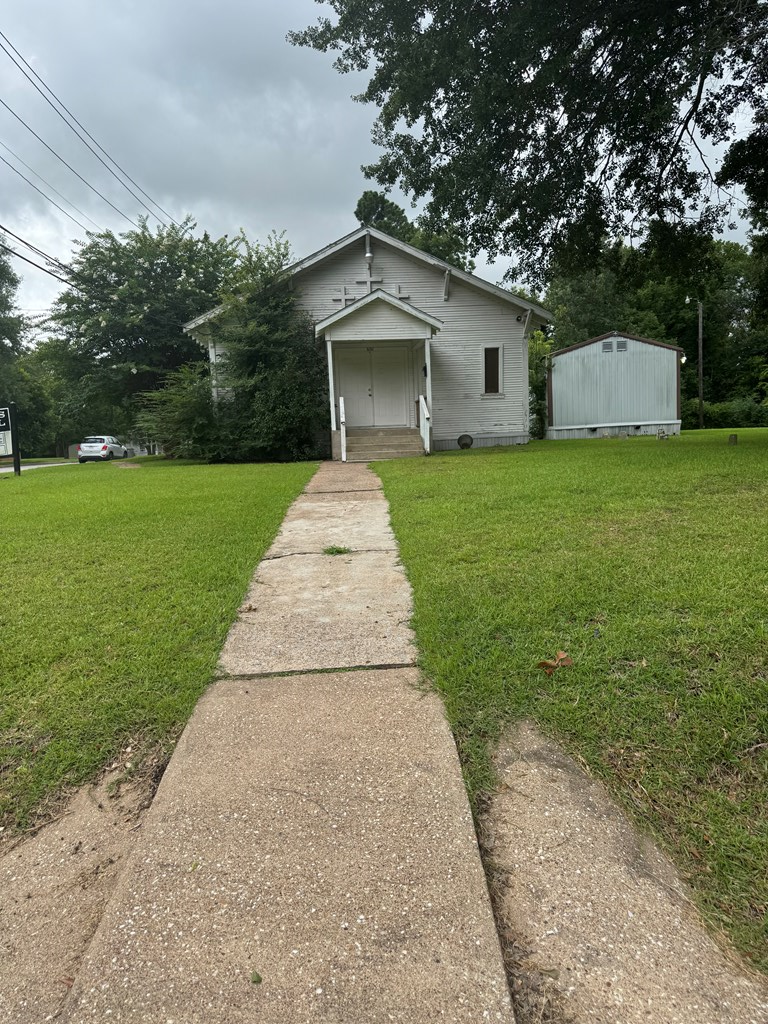 801 Rowe Property Photo 2