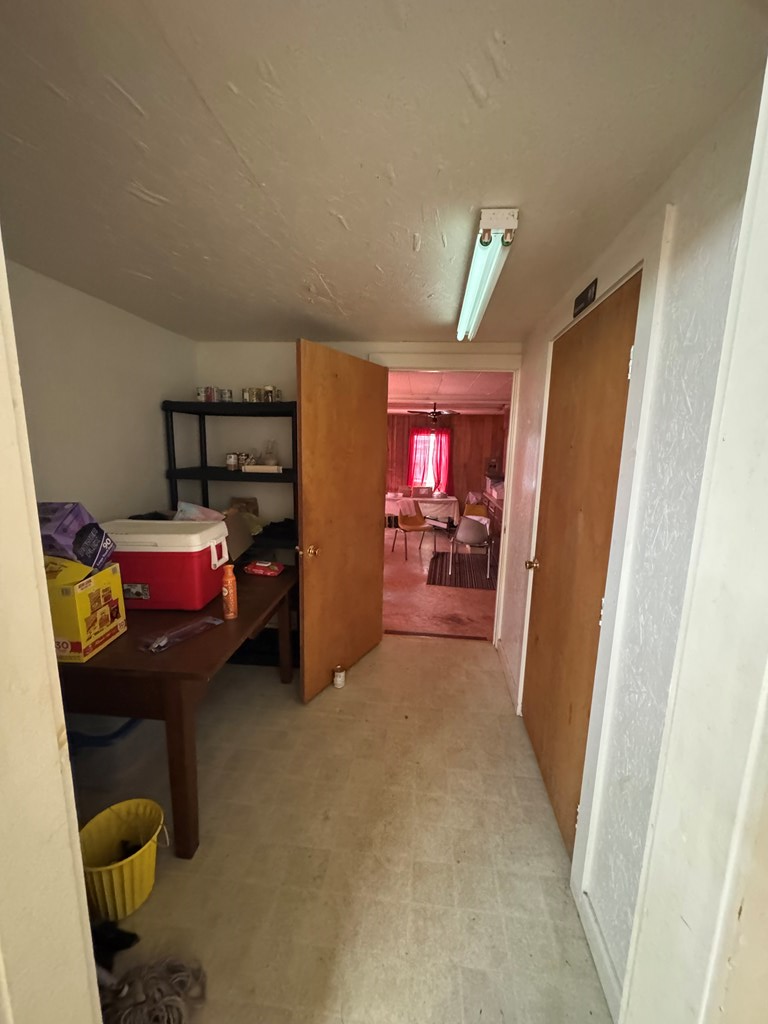 801 Rowe Property Photo 17