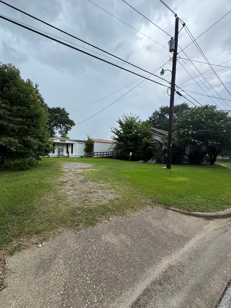 801 Rowe Property Photo 20