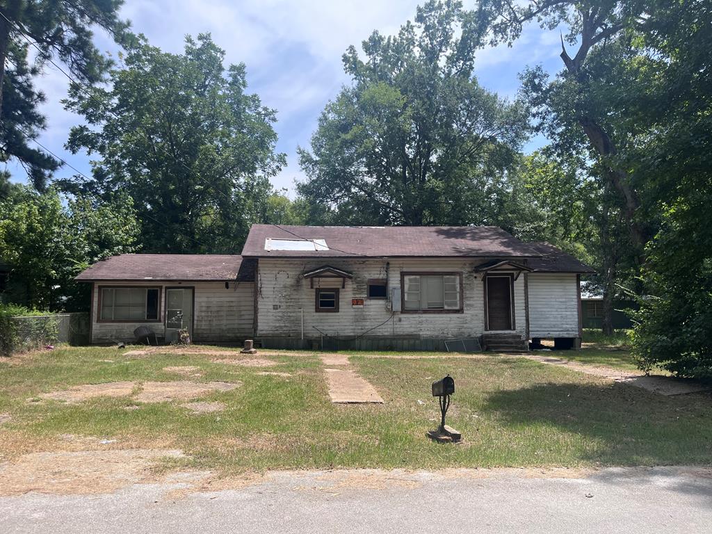 905 Cypress Property Photo 2