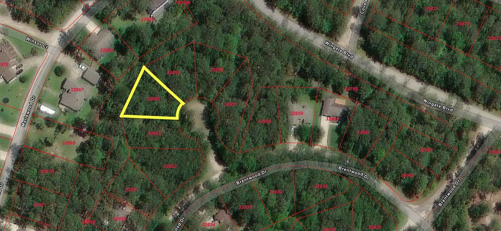 Pid 32954 Glenwood Court Property Photo 1