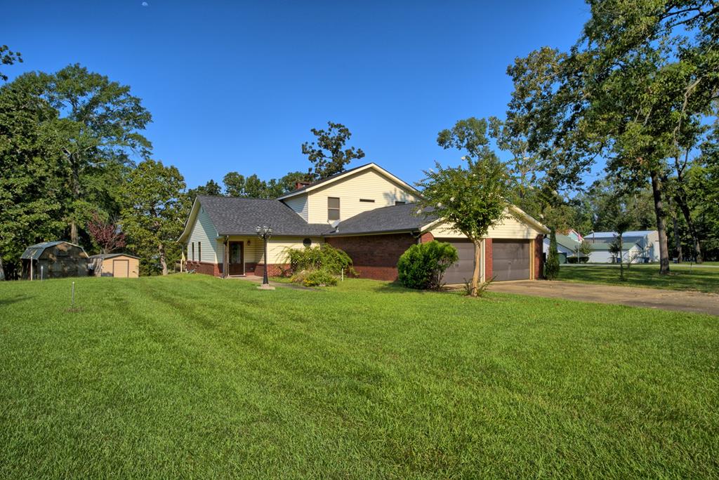 219 Laguna Bend Property Photo 1