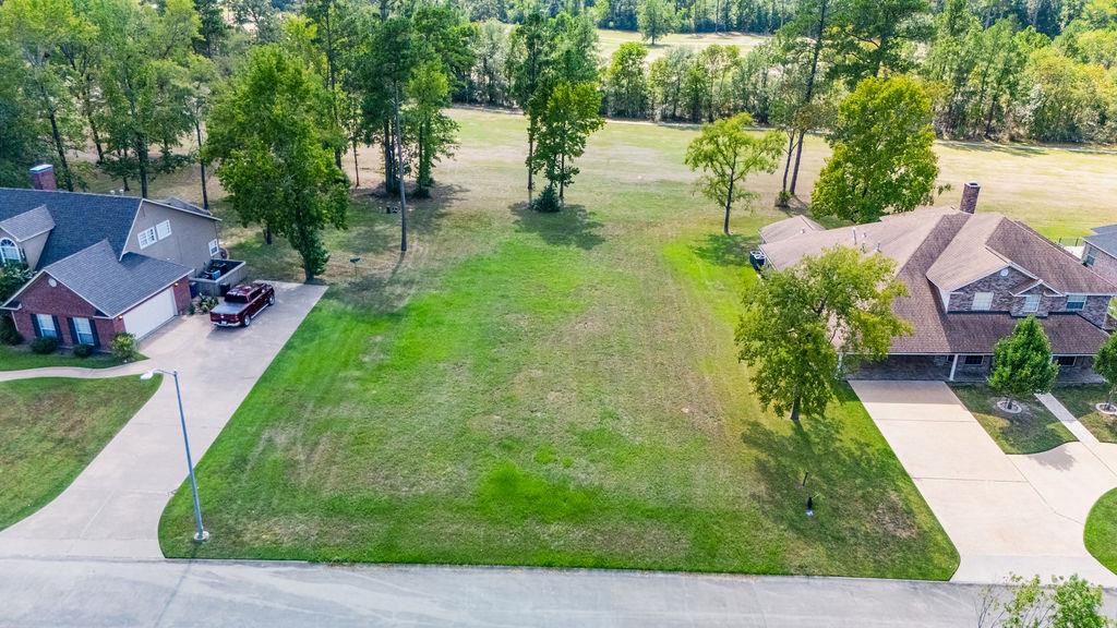 916 Dogwood Ridge Drive Property Photo 1