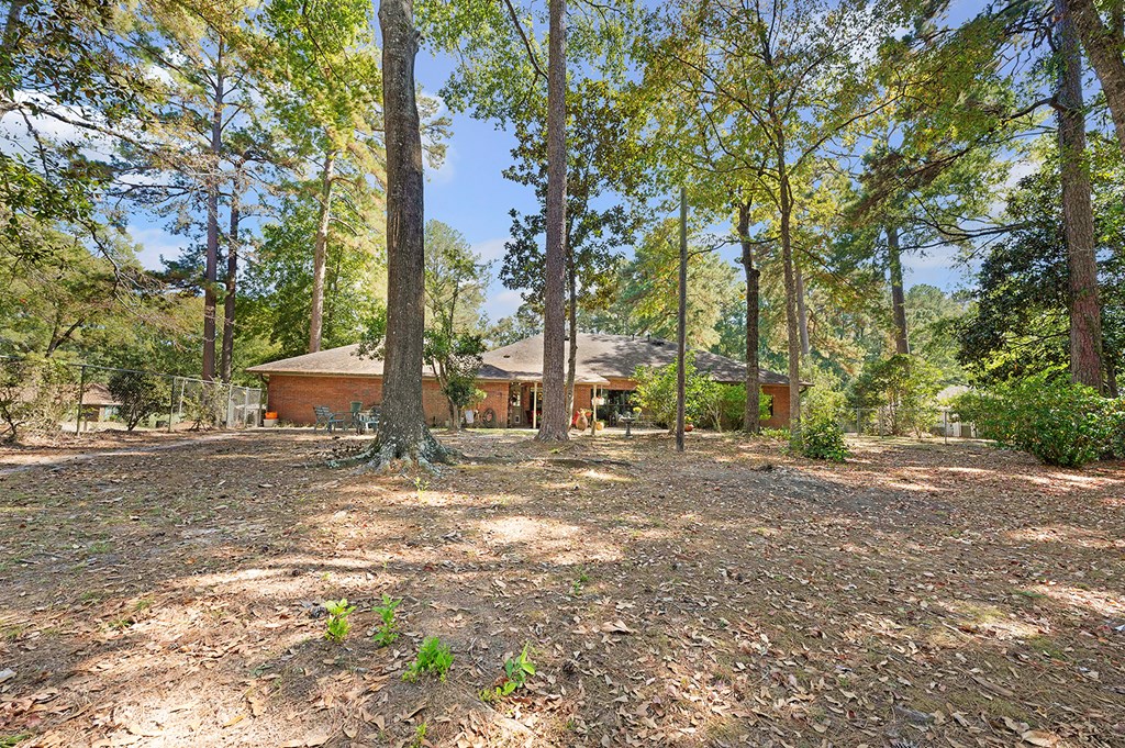 875 Holly Property Photo 23