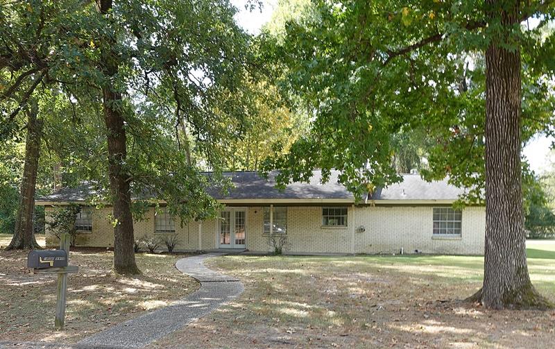 1400 Brookwood Drive Property Photo 1