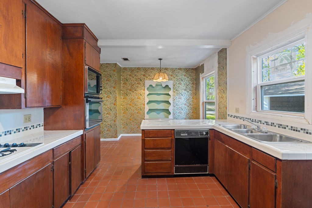 420 Mantooth Avenue Property Photo 15