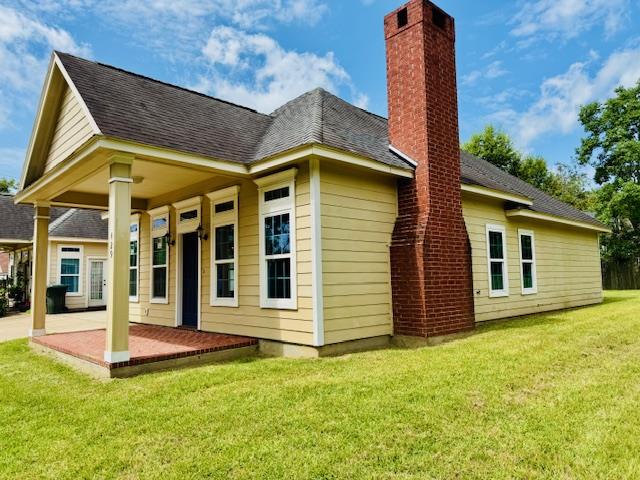 429 N Zavalla Street Property Photo 1