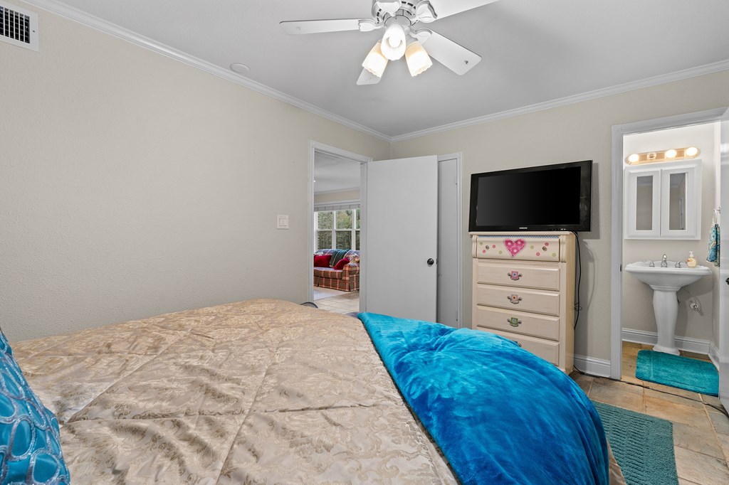 188 Cr 1040 Property Photo 28