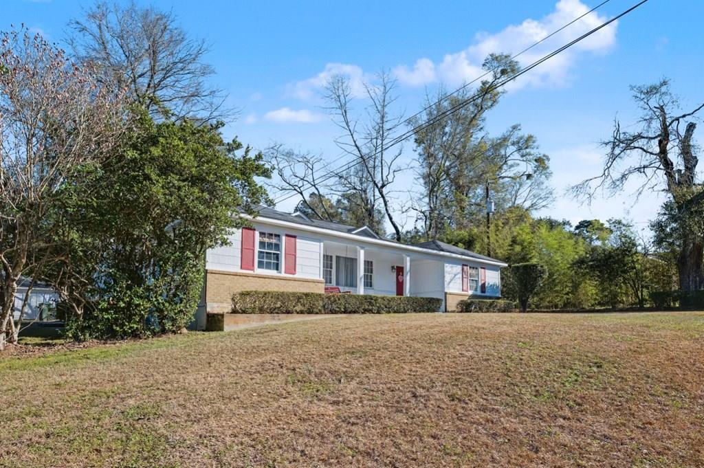 528 Fourth Street Property Photo 2