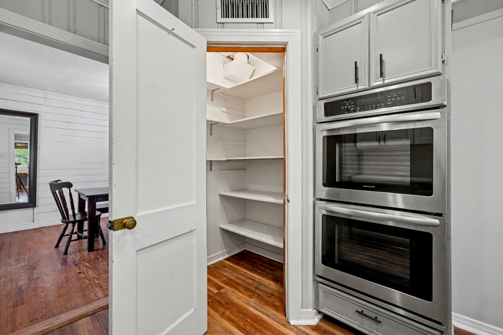 528 Fourth Street Property Photo 8