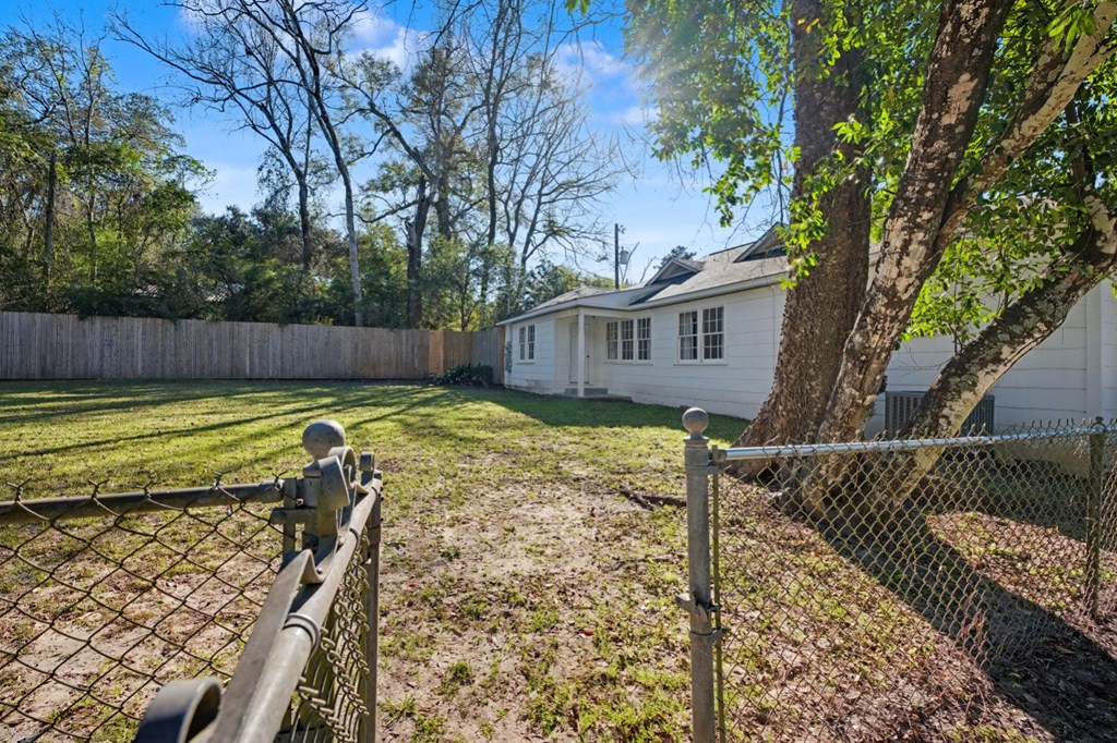 528 Fourth Street Property Photo 22